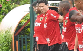 Lesionado, Hernanes desfalca o São Paulo por até quatro semanas