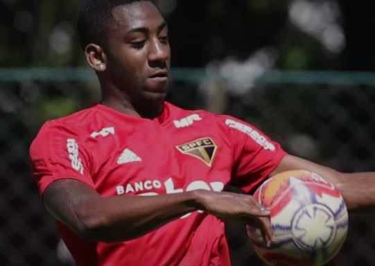 Efeito suspensivo do TJD-SP libera Carneiro e Moisés para clássico entre São Paulo e Palmeiras | campeonato paulista | Globoesporte