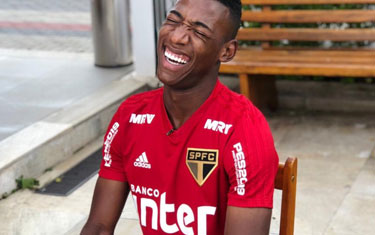 Léo, que não é mais Pelé, lembra encontro com o Rei e pede clássico da virada no São Paulo | são paulo | Globoesporte